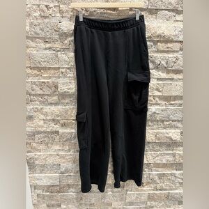 Zara women’s Black sweat Pants size M